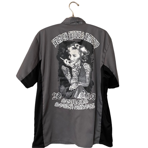 T-shirt Graphique Marilyn Monroe & Motard - Style Vintage Avec Drapeau Américain Et Fumée - Noir